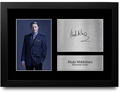 HWC Trading FR A4 Mads Mikkelsen Hannibal Geschenke Gedrucktes Signiertes Autogramm Foto für Fans von Fernsehshows - A4 Framed