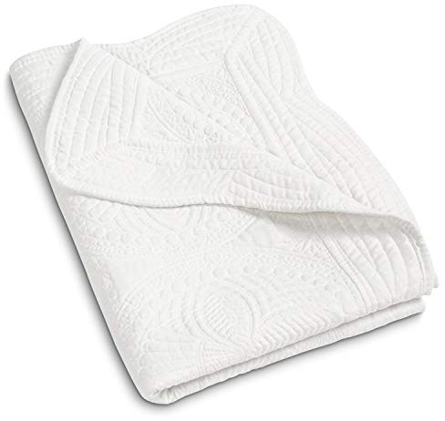 MONOBLANKS Baby Quilt Personlized Monogram Lightweight Embossed Scalloped Throw Blanket Four Seasons (White)