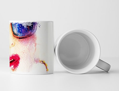 Eau Zone Fotokunst Tasse Geschenk Bild – Frau mit Sonnenbrille Kreolen und Kussmund