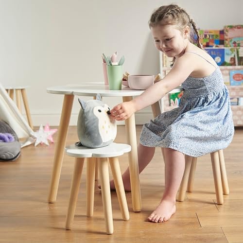 Haus Projekt Kindertisch mit 2 Hockern Set (Alter 3-8 Jahre) Weißer Kindertisch mit 2 Stühlen in himmlischem Wolken-Design, Premium Holz Kindermöbel