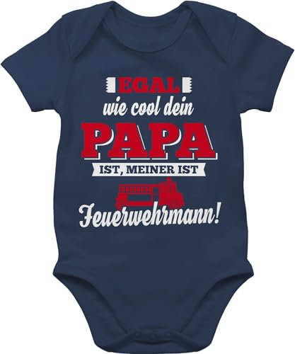 Baby Body Junge Mädchen - Sprüche - Mein Papa Feuerwehrmann - 3/6 Monate - Navy Blau - babykleidung feuerwehr babymode witzig spruch dad bodys feuerwehrstrampler strampler mit lustigen sprüchen
