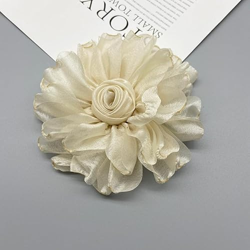 WANYI 4 Stück Ansteckblume Damen Rose Applikationen Stoffblumen zum Aufnähen 11cm Blumen Applique Aufnäher Kleidung Zubehör für DIY Basteln Kleidung Dekoration Haarschmuck(Beige)