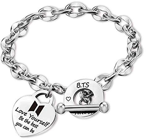 SOSAYI BTS Edelstahl Armband, Bangtan Boys Unisex Bracelet, Kpop Herz Anhänger Armbänder mit 1 BTS 3D Aufkleber und 2 BTS Photocard, BTS Fanartikel Geschenk Für Army