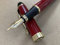 Rhapsody Jinhao x450 Füllfederhalter, 0,5 mm, mittelfeine Spitze, Rot + schwarze Linien