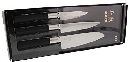 KAI Wasabi Black Messer Set - Allzweckmesser 10 cm, Allzweckmesser 15 cm, Santoku 16,5 cm - rostfreier 6A/1K6 Edelstahl poliert 58 (±1) HRC - schwarzer Polypropylen Griff - Made in Japan