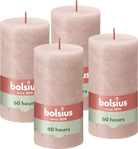 Bolsius Rustik Stumpenkerzen - Hellrosa - Set 4 Stück - Dekorative Haushaltkerzen - Länge Brenndauer 60 Stunden - Unparfümierte - Natürliches Pflanzenwachts - Ohne Palmöl - 13 x 7 cm