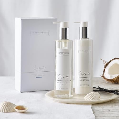 The white company seychelles Hand & Nail beautiful Gift Set.