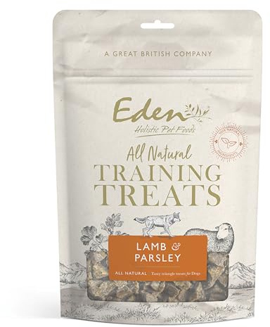 Lamb & Parsley 500g Training Treats, Suitible for Puppies 8 weeks+, Adult and Senior Dogs, Succulent soft Tasty Triangle Training Treats, perfect for training or as a reward, dog treats.