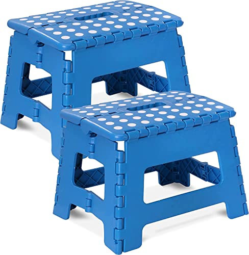 Utopia Home Faltbarer Tritthocker 9 Zoll, Anti-Rutsch-Oberfläche für Kinder und Erwachsene, tragbarer Kunststoff Klapphocker mit Tragegriff, 300 lbs Belastbarkeit, 2er Pack, Blau.