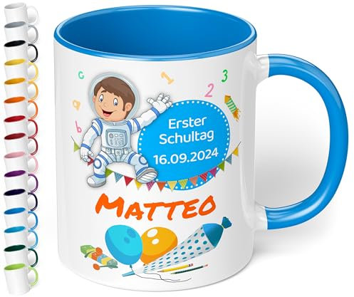 Geschenk zur Einschulung für Mädchen und Jungen: personalisierte Tasse Erster Schultag mit Name und Datum (Astronaut, Cambridge-Blau)