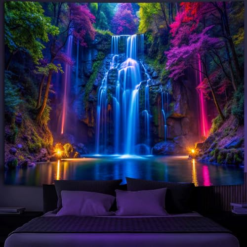 Simpkeely Schwarzlicht Wasserfall Wandteppich – UV Reaktiver Leucht-im-Dunkeln Neon Wald Wandbehang, Lebendige Natur Landschaft Wonderland für Schlafzimmer, Wohnzimmer Dekor – 130 x 150 cm