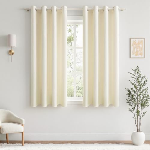 MRTREES Tende Oscuranti Corte per Interni Finestre Camera da Letto Soggiorno Moderne 2 Pezzi 140x160 cm, Tenda Oscurante da Interno Termica Isolante Freddo e Caldo con Occhielli, Bianco Crema