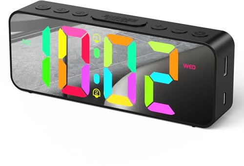 AulToller Wecker Digital mit 2 Wecker Laut für Tiefschläfer,11 Modi RGB-Nachtlicht, 4 Einstellung der Helligkeit, Große Zahlen,Wochentag,Netzbetrieben,USB-Ladeanschluss (Schwarz)
