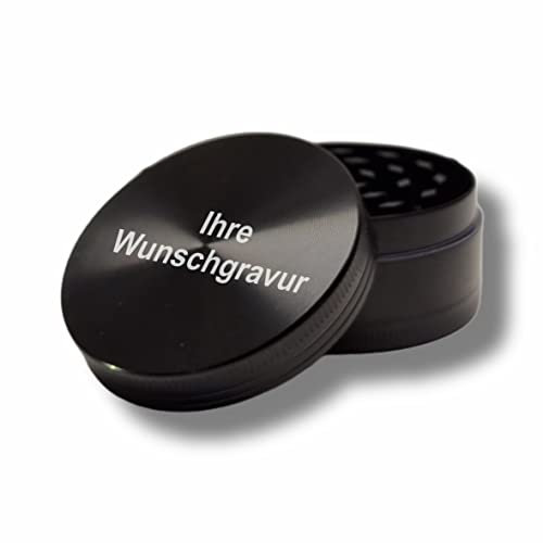 #teamludorf Premium Aluminium Grinder mit individueller Gravur | d 5 cm | 4-teilig | inkl. Pollenschieber | Kräutermühle in 20 verschiedenen Schriftarten personalisierbar (schwarz flach)