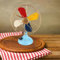 SustVita Ventilador de mesa vintage, estilo retro, exquisitos colores, ventilador de metal antiguo con base ancha para salón, dormitorio, oficina, decoración de escaparate