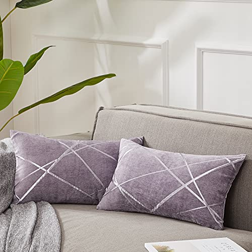 GIGIZAZA Kissenbezug 30x50 cm Kissenhülle Violett Kissenbezüge Dekokissen Fall für Sofa Schlafzimmer Wohnzimmer 2er Set