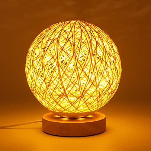 UNISOPH Kreatives LED Licht, USB Tischlampe mit Kugelschirm aus Rattan, handgefertigt, Mondlampe aus Holz für Schlafzimmer, Dekoration für Nachttisch (Doro)