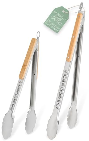 Abenteuernah Vatertagsgeschenk Grillzange für Papa, Grillbesteck mit Gravur | Personalisiertes Zubehör für Opa, Grillset mit Holzgriff und Motiv, Edelstahl Fleischzange stabil, lustige Geschenkidee