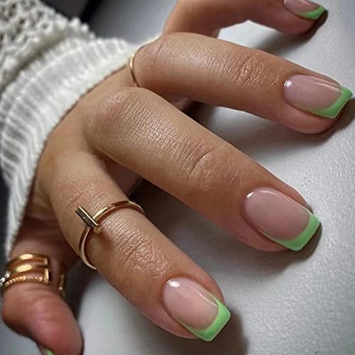 24 Pièces Court Faux Ongles Français Glossy Press on Nails Naturel Acrylique Pleine Couverture Bâton sur Ongles pour Femmes et Filles, Faux Ongles à Coller Nail Art (Bordure Verte)