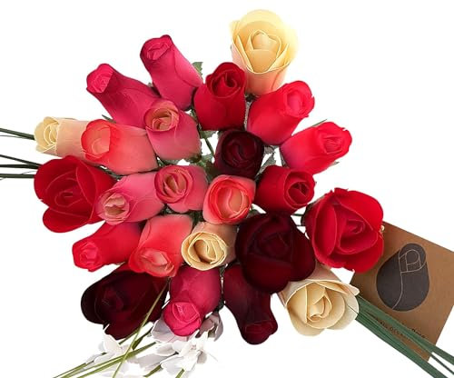 The Original Wooden Rose Roter Blumenstrauß mit geschlossenen und halboffenen Rosen, 2 Dutzend