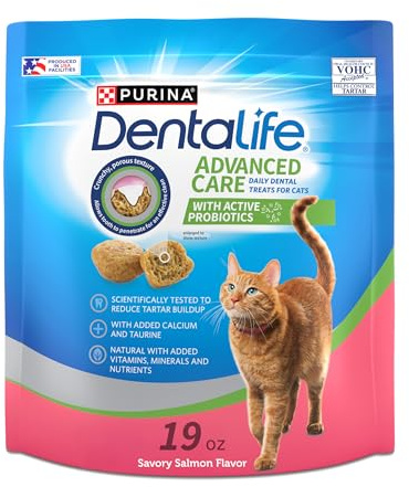 Purina DentaLife Made in USA Facilities Cat Dental Treats, Savory Salmon Flavor - 19 oz. Bag