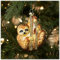 Weihnachtsbaumschmuck aus mundgeblasenem Glas mit lächelndem Faultier
