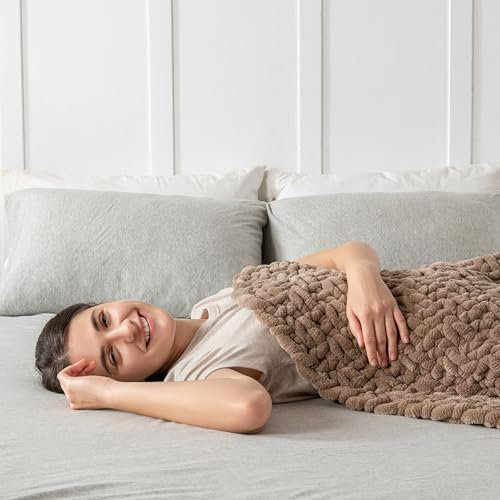 Maetoow Handgefertigte 5,4 kg weiche, gestrickte gewichtete Decke, 122 x 183 cm, atmungsaktiv, Grobstrick, Schwerkraftdecke, Überwurf, Heimdekoration für Sofa, Couch, Bett, Braun