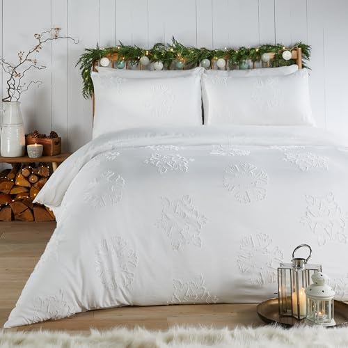 furn. Duvet Day Snow Crystal Duvet Cover Set (White - Single) | Ultra Soft Tufted Cosy Winter Snowflake Easycare Bedding