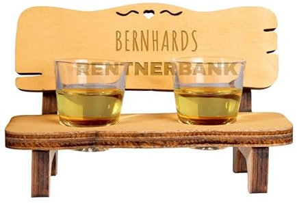 Schnapsbank zur Rente - Rentnerbank I Personalisiertes Geschenk aus Holz | mit Wunschnamen graviert I Kreative Geschenkidee zum Ruhestand I Inklusive 2 Shotgläsern I Schnapsbankerl