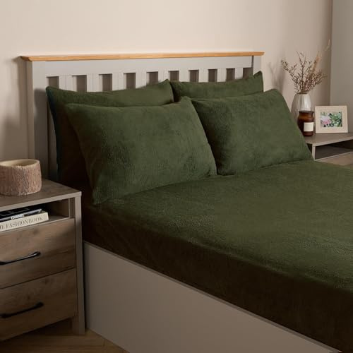 OHS Fluffy Pillow Cases 2 Pack, Side Sleeper Warm Cosy Soft Teddy Bear Pillowcases Fluffy Fleece Hotel Quality Thermal Pillowcases Luxury Bedding, Woodland Green