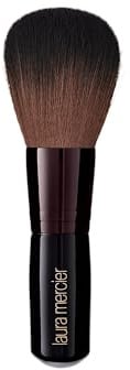 Laura Mercier Bronzer Brush - Konturen- & Bronzer-Pinsel | Volle, runde Synthetikborsten verteilen Farbe gleichmäßig. Kurzer Griff bietet volle Kontrolle beim Verblenden
