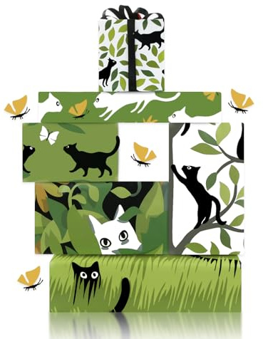 Niedliche verspielte schwarze und weiße Katze, die auf Schmetterlingen in einem Feld aus hohem Gras und Frühlingsblumen springt, verheddert sich in Bäumen, Geschenkpapier,