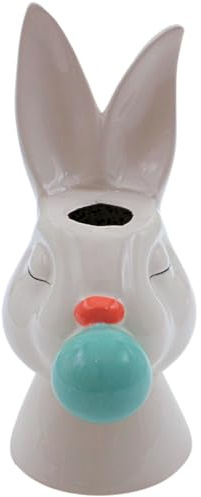 Dekohelden24 Handgemachte Dekovase, Osterdeko, Frühlingsvase, Osterhasendeko, Dekohase Ostern, Keramikhase, Hasenkopf als Vase mit Kaugummiblase in weiß und blau, L/B/H 14 x 11 x 22 cm.