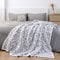 MH MYLUNE HOME Überwurfdecke, ultraweich, flauschig, gemütlich, warm, Fleece, Sherpa-Plüsch-Mikrofaser-Decke für Couch, Bett, Sofa (180,3 x 198,1 cm, hellgrau)
