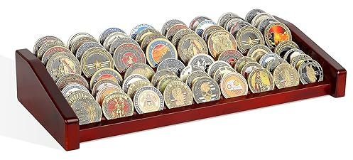 DecoWoodo Challenge Münzhalter Vitrine – 2 Ebenen Massivholz Militär-Münzregal für 60–70 Münzen, Armee-Münzständer für Schreibtisch-Display, Mahagoni