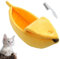 Banana Bett für Katzen, Niedliches Gelbes Plüsch-Schlafnest, Abnehmbare und Waschbare Katzenhöhle (Gelb, M-21.65×7.87×5.91in)