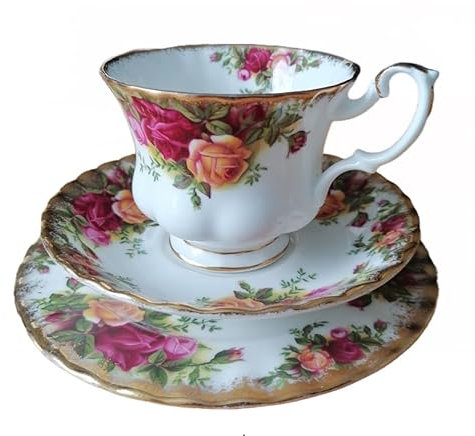 Vintage 1960's Royal Albert Old Country Roses Teacup, Saucer & Tea Plate Trio Set in Excellent Condition