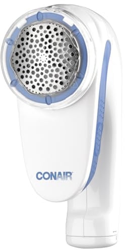 Conair Quitapelusas, Rasuradora de Tela a Pilas para Ropa y Tejidos, Mango Ergonómico, Cabezal Grande, Blanco/Azul, CLS1XE