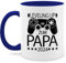 Tasse Tassen 325ml - Geschenk Vatertag - Leveling up zum Papa 2025 mit Controller - schwarz - 325 ml - Dunkelblau - daddy to be 2023 vatertagstasse vatertagsgeschenk 2024 kaffeetasse werdender