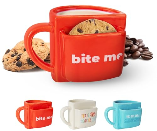 Fisura – Tazza originale da regalare “Bite me”. Tazza da tè rossa con scomparto per biscotti. Mug divertente per colazione, moderna e pratica. Capacità 316 ml.