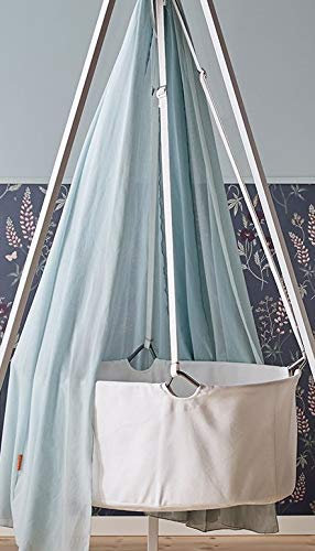 Leander Babywiege weiß mit Träumeland Matratze, Deckenhaken und Schleier/Himmel dusty blue