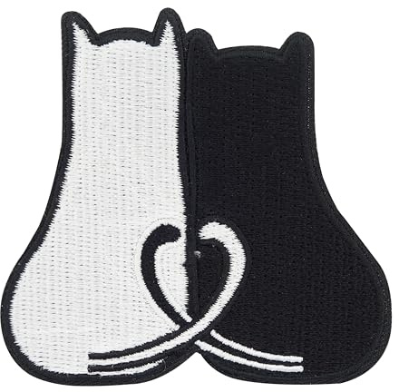 Finally Home Cat Love Patch zum Aufbügeln - Katzen Herz Aufnäher | Motiv für Katzen-Fans: Tier, Klein & Cute. Als süßes Bügelbild für Tasche & Beutel.