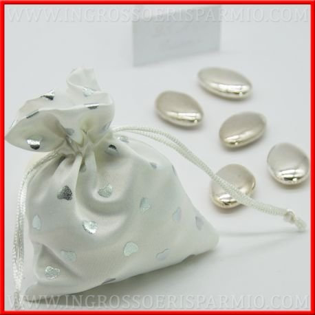 Ingrosso y bajo bolsa de tela blanco con cierre a laterales Vientos decorado de corazones efecto Lunares Color Plata – Bomboniere aniversario, venticinquesimo, bodas de plata, confettate