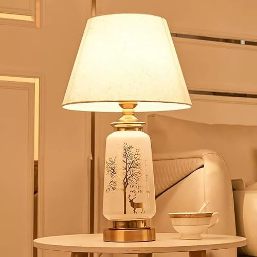 XINYASEE Tischlampe Vintage Retro mit Keramikfuß & Stoffschirm, Gold-Akzente (Baum & Hirsch), Deko-Lampe für Schlafzimmer, Nachttisch, Wohnzimmer (Weiß)