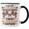 Trendation - Australian Shepherd Besitzer Tasse Geschenk Lustiger Spruch Geschenkidee Was Ist Besser Als Ein Australian Shepherd (Schwarz)