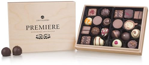 CHOCOLISSIMO - 20 edle Pralinen in einer hellen Holzschachtel mit eigenem eingravierten Wunschtext | Schokolade | individuelle Geschenkidee | Mann | Frau | Holzkästchen mit Personalisierung | Gravur