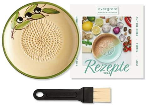 evergrate Keramikreibe im Motiv Olivia mit Küchenpinsel und Rezeptheft