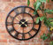 Homezone Grande orologio da parete per esterni, 50 cm, numeri romani, nero, per interni ed esterni, quadrante con lancette dorate, orologio da giardino con scheletro, impermeabile, al quarzo,