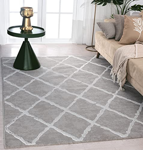 the carpet Knight Eleganter, Hochwertiger, Wohnzimmer Teppich, Softer Kurzflor, 3-D Effekt, Glänzende Design-Elemente, Hoch-Tief Struktur, Grau-Raute, 160 x 230 cm