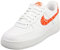 NIKE - Air Force 1 07 - DJ9942102 - El Color: Blanco - Talla: 37.5 EU